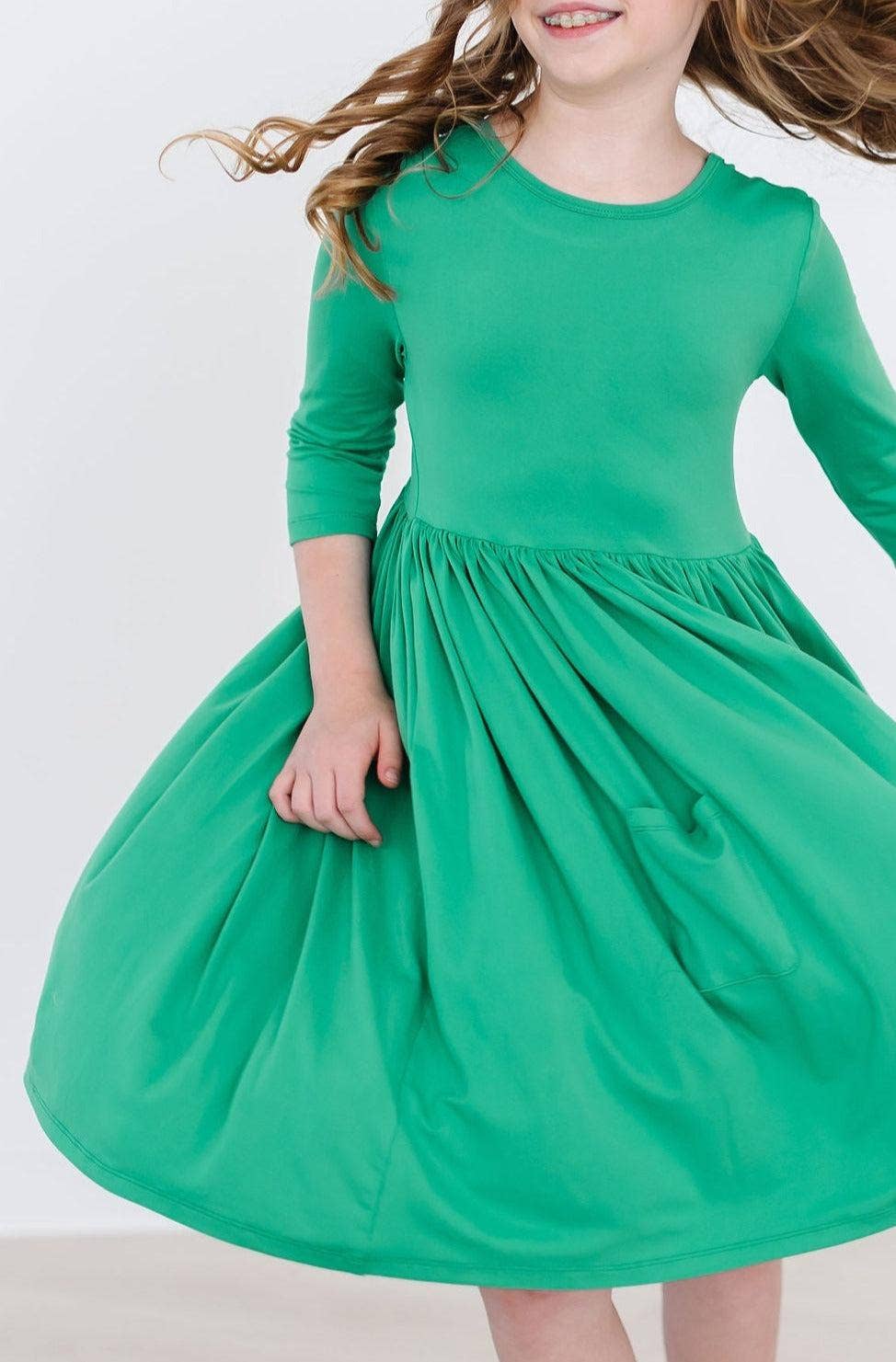 Kelly Green 3/4 Sleeve Pocket Twirl Dress 5/6 Kelly Green 3/4 Sleeve Pocket Twirl Dress 5/6